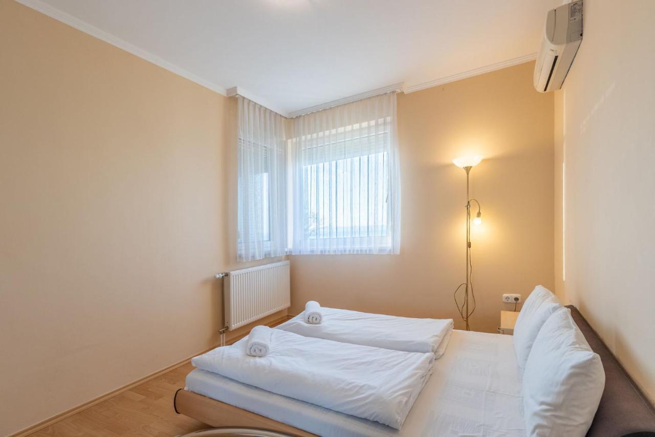 Appartement Kék Hullám Apartman à Siófok Extérieur photo